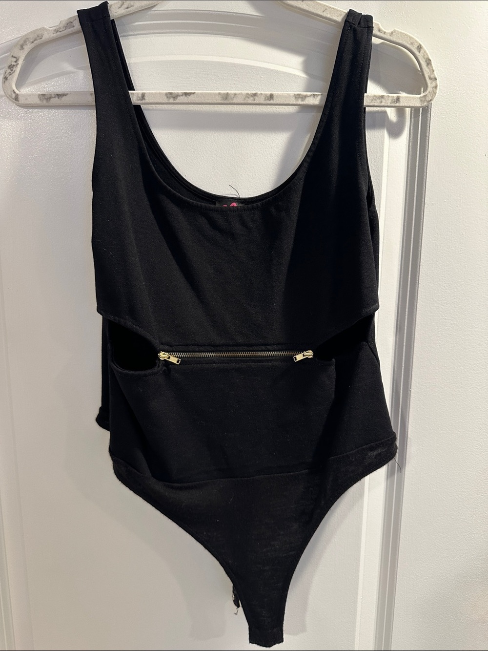 2B bebe Black Scoop Neck Sleeveless Bodysuit